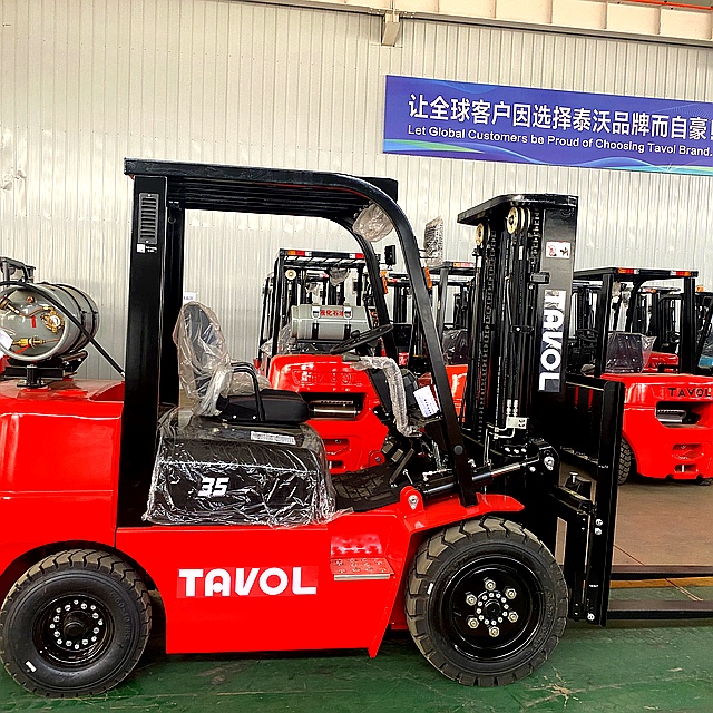 Chariot élévateur diesel 3,5 tonnes CPCD35 - Groupe Tavol
