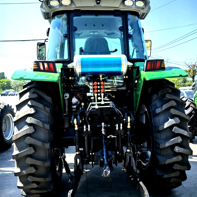 Tracteur à roues robuste Big Tire 160hp avec cabine AC 
