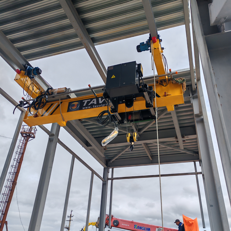 Sous-swlung Running Single Girder Bridge Granes