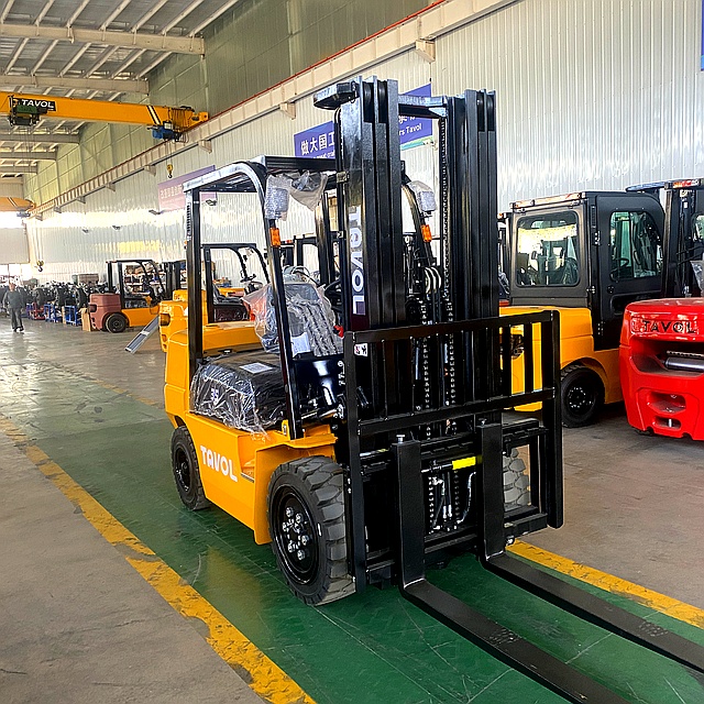 Tavol-Diesel-3.5-Ton-Forklift-Premium-Design-02