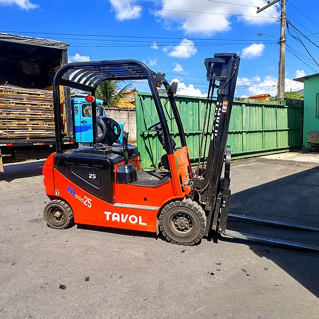 Chariot élévateur électrique Tavol série FB 1-2,5 tonnes