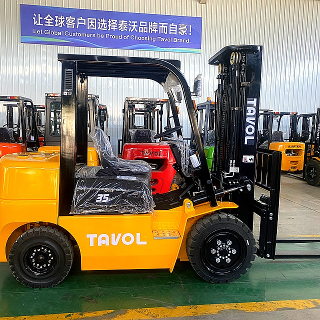 Chariot élévateur diesel 3-3,5 tonnes CPCD36 - Groupe Tavol