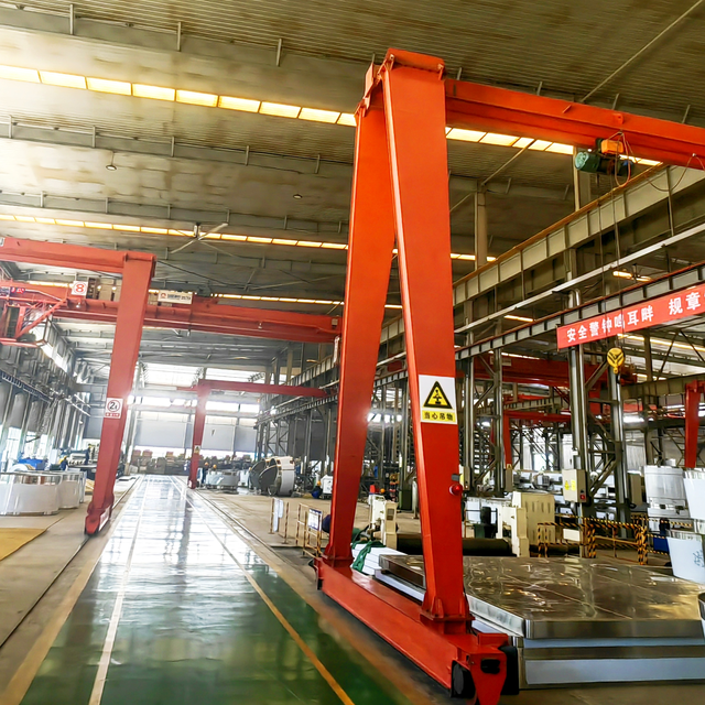 Grue à portique de type treillis MH de 10 à 25 tonnes avec porte-à-faux pour une utilisation en extérieur